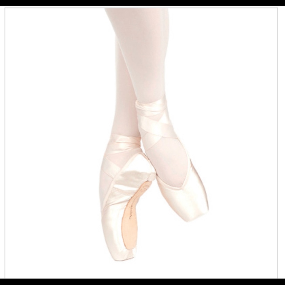 Russian Pointe Brava 36 W2 V2 FM drawstring ballet pointe shoes